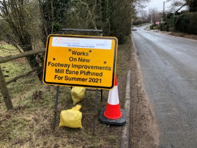 Picture of roadworks sign on Mill Lane